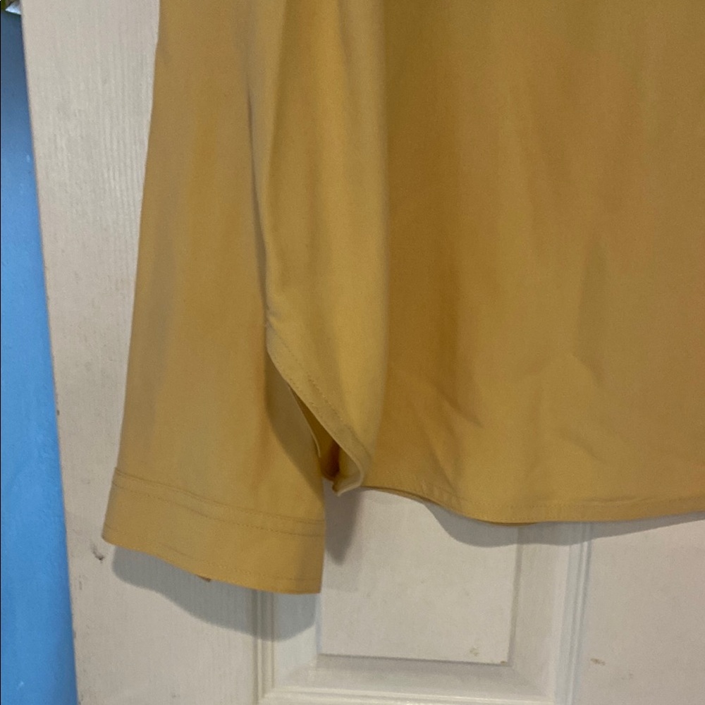 Everlane Silk Yellow Button-Up Shirt - Picture 6 of 11